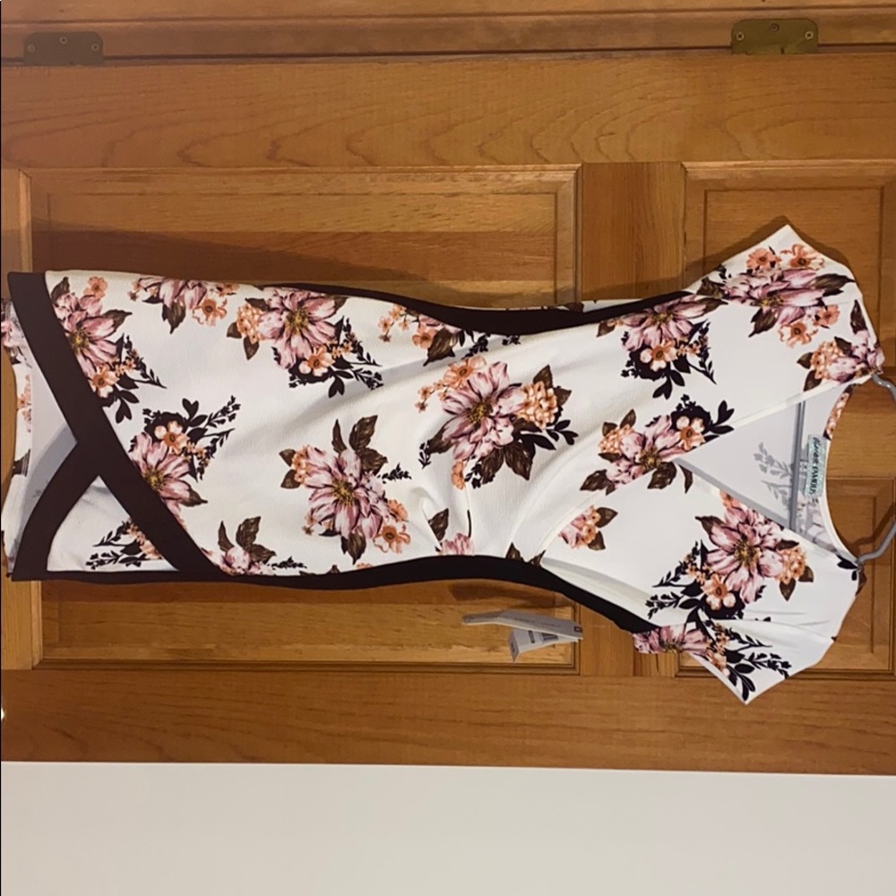 White bodycon dress